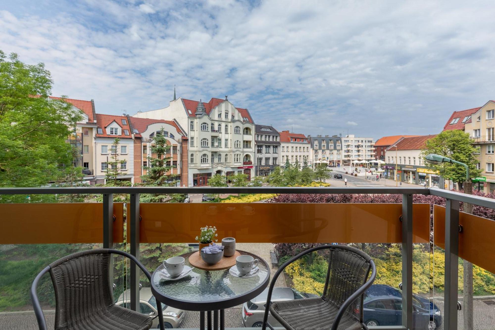 Plac Slowianski Apartments With Balcony Swinoujscie Center By Noclegi Renters ภายนอก รูปภาพ